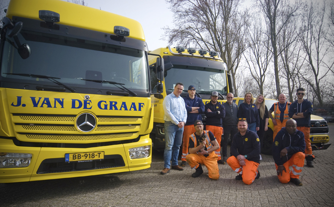 9233 J VD GRAAF TEAM